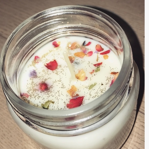 Handmade Soy Wax Candle Rose Scented - Picture 1 of 1